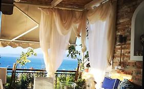 Ammos Lux Apartments